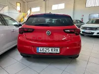 Usado Opel Astra Selective 105 CV (77 kW) 2018 Rojo Berlina