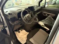 Nuevo Citroën Berlingo 100 CV (73 kW) 2026 Gris / plata Monovolumen