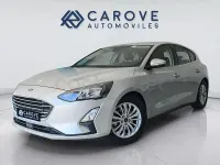 Usado Ford Focus Titanium 120 CV (88 kW) 2020 Gris / plata Berlina