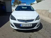 Usado Opel Astra Elegance 140 HP (102 kW) 2018 Branco Sedan