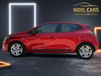 Usado Renault Clio Techno 90 CV (66 kW) 2025 Rojo Utilitario