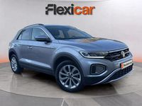 Usado VW T-Roc Life 150 CV (110 kW) 2023 Gris SUV