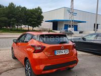 Usado Nissan Micra Acenta 71 CV (52 kW) 2017 Naranja Utilitario