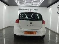 Usado Seat Altea Ecomotive 105 CV (77 kW) 2009 Blanco Monovolumen