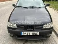 Usado Seat Ibiza 110 CV (80 kW) 2001 Negro Utilitario