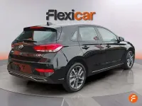 Usado Hyundai i30 110 CV (80 kW) 2023 Negro Utilitario