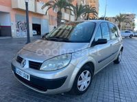 Usado Renault Scénic II Privilege 105 CV (77 kW) 2006 Marrón Monovolumen