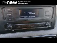 Usado Hyundai i10 66 CV (48 kW) 2021 Gris Utilitario