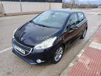 Usado Peugeot 208 Allure 92 CV (67 kW) 2015 Azul Utilitario
