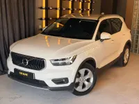 Usado Volvo XC40 Momentum 163 CV (119 kW) 2021 Blanco SUV