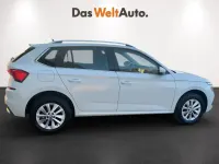 Usado Skoda Kamiq Ambition 110 CV (80 kW) 2023 Blanco SUV
