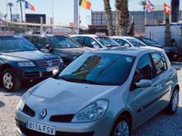 Usado Renault Clio II Business 68 CV (50 kW) 2007 Beige Utilitario