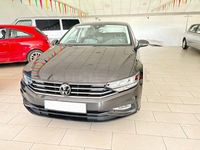 Usado VW Passat 122 HP (89 kW) 2021 Cinzento Carrinha