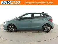 Usado Hyundai i20 84 CV (61 kW) 2023 Verde Utilitario