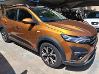 Usado Dacia Sandero Comfort 101 CV (74 kW) 2021 Naranja Berlina