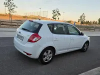 Usado Kia Ceed Plus 90 CV (66 kW) 2012 Blanco Utilitario