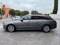 Usado Mercedes CLA200 Shooting Brake 150 CV (110 kW) 2022 Gris / plata Familiar