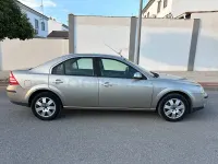 Usado Ford Mondeo Trend 115 CV (84 kW) 2006 Beige Familiar