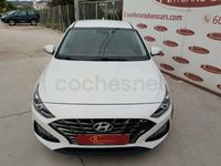 Usado Hyundai i30 116 CV (85 kW) 2021 Blanco Berlina