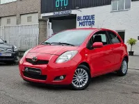 Usado Toyota Yaris Active 90 CV (66 kW) 2009 Rojo Utilitario