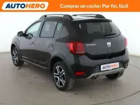 Usado Dacia Sandero 90 CV (66 kW) 2018 Negro Berlina