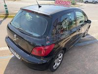 Usado Peugeot 307 110 CV (80 kW) 2002 Negro Berlina