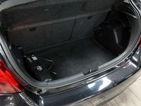 Usado Toyota Yaris Hybrid Advance 99 CV (72 kW) 2017 Negro Utilitario