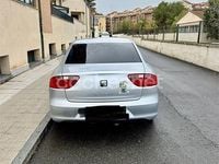 Usado Seat Exeo Sport 143 CV (105 kW) 2009 Gris / plata Berlina