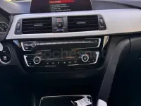Usado BMW 318 Comfort Edition 150 CV (110 kW) 2019 Gris / plata Berlina