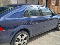 Usado Ford Mondeo Trend 115 CV (84 kW) 2004 Azul Berlina