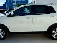 Usado SsangYong Korando Limited 149 CV (109 kW) 2015 Blanco SUV
