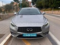 Usado Infiniti Q30 Premium 109 CV (80 kW) 2016 Gris / plata Berlina