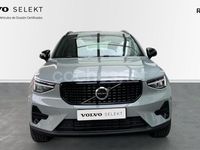 Nuevo Volvo XC40 Plus 163 CV (119 kW) 2025 Gris / plata SUV