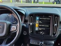 Usado Volvo XC40 Momentum 129 CV (94 kW) 2021 Negro SUV