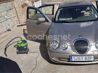 Usado Jaguar S-Type 281 CV (206 kW) 2000 Amarillo Berlina