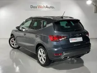 Usado Seat Arona FR 115 CV (84 kW) 2025 Gris / plata SUV