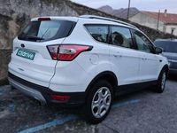 Usado Ford Kuga Vignale 120 CV (88 kW) 2017 Blanco SUV