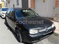 Usado VW Golf IV 100 CV (73 kW) 2003 Negro Berlina