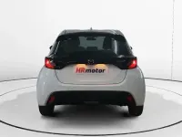 Usado Mazda 2 116 CV (85 kW) 2023 Blanco Utilitario