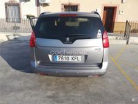 Usado Peugeot 5008 Style 115 HP (84 kW) 2014 Cinzento Monovolume