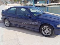 Usado BMW 318 118 CV (86 kW) 2001 Azul Coupe