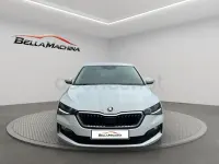 Usado Skoda Scala Ambition 110 CV (80 kW) 2021 Blanco Utilitario