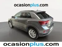 Usado VW T-Roc Life 110 CV (80 kW) 2024 Gris SUV