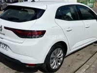 Usado Renault Mégane II Equilibre 115 CV (84 kW) 2021 Blanco Berlina