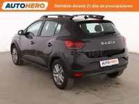 Usado Dacia Sandero Expression 91 CV (66 kW) 2023 Negro Berlina