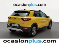 Usado Kia Stonic 101 CV (74 kW) 2019 Amarillo SUV