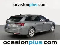 Usado Skoda Octavia 150 CV (110 kW) 2024 Gris Familiar