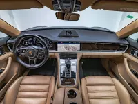 Usado Porsche Panamera 4 E-Hybrid 462 CV (339 kW) 2017 Gris / plata Utilitario