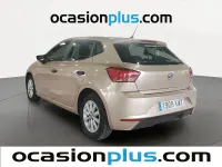 Usado Seat Ibiza Reference 75 CV (55 kW) 2018 Dorado Utilitario