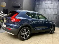 Usado Volvo XC40 Inscription 211 CV (155 kW) 2022 Azul SUV